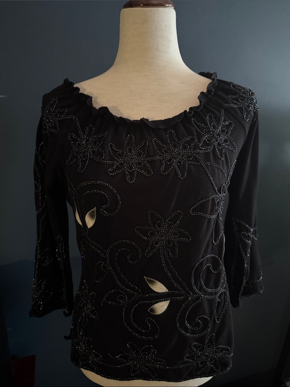 Embroidered Black 3/4 sleeve cotton embroidered tee